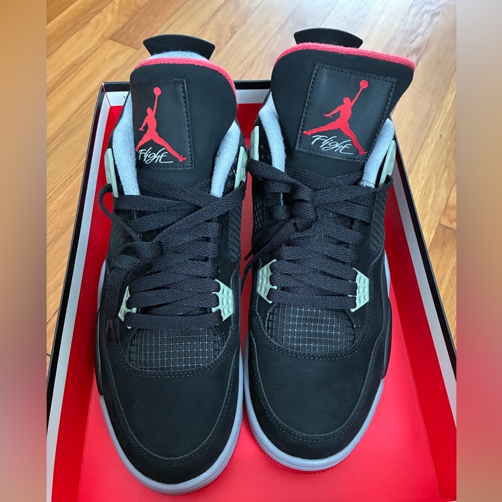 Men’s Jordan 4s - DEADSTOCK 2012